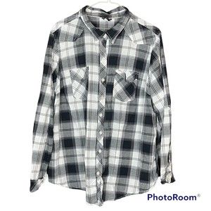 Torrid Plus Size Grey & Black Plaid Casual Chic Button Down Shirt Size 1X